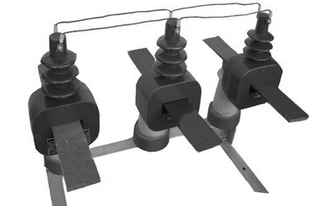 哪些因素会导致20KV电流互感器出现误差？